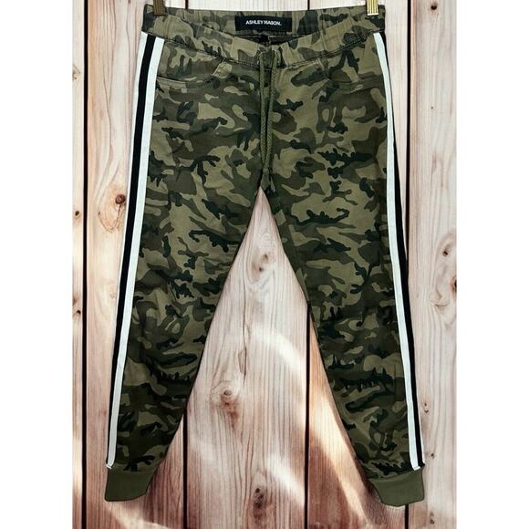Ashley Mason Camouflage Jogger Style Pants Sz Small Camo Casual Pant Stretch - Picture 1 of 5